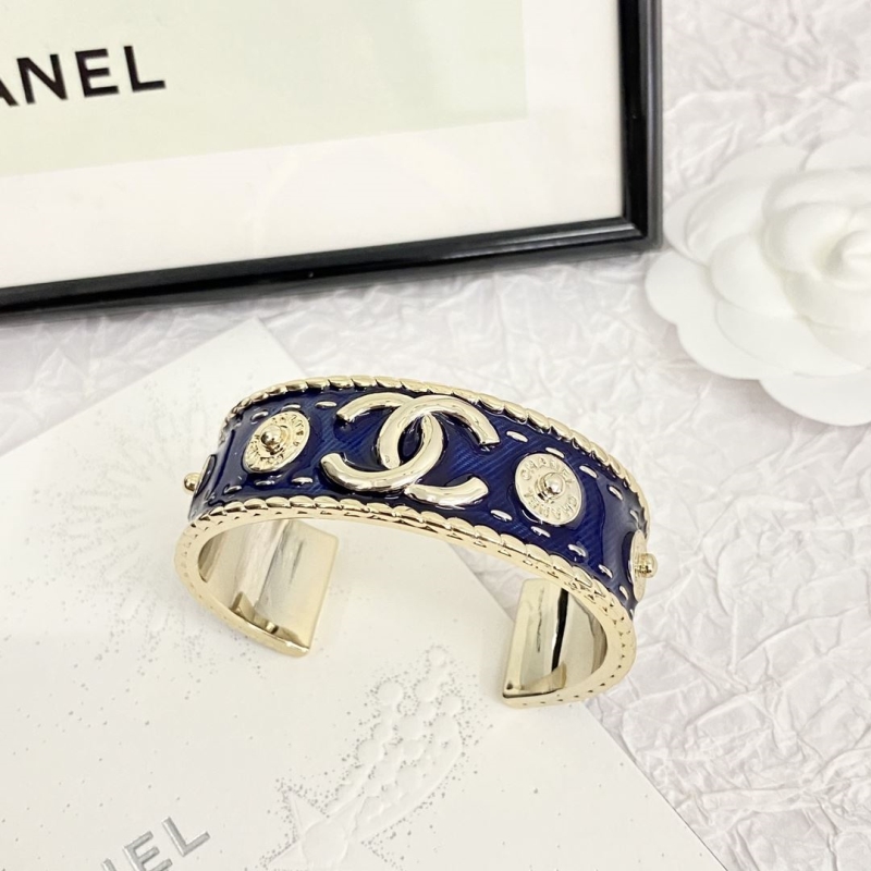 Ch**el bracelets